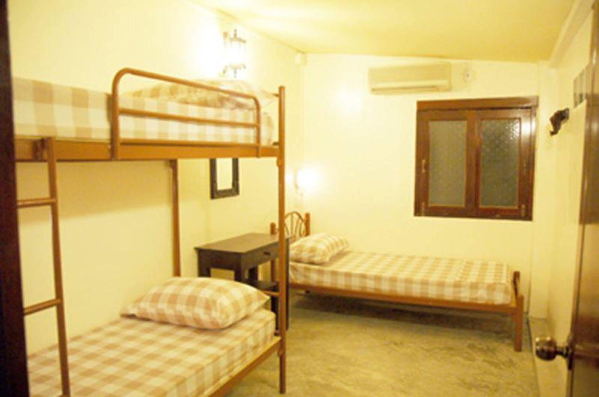 Yha Bangkok Airport Hostel Bang Phli Exterior foto