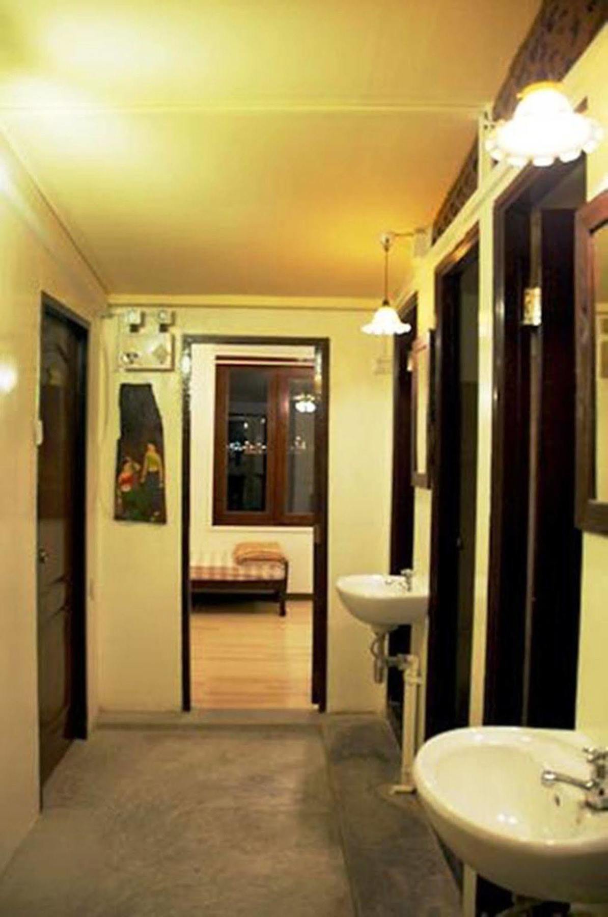 Yha Bangkok Airport Hostel Bang Phli Exterior foto