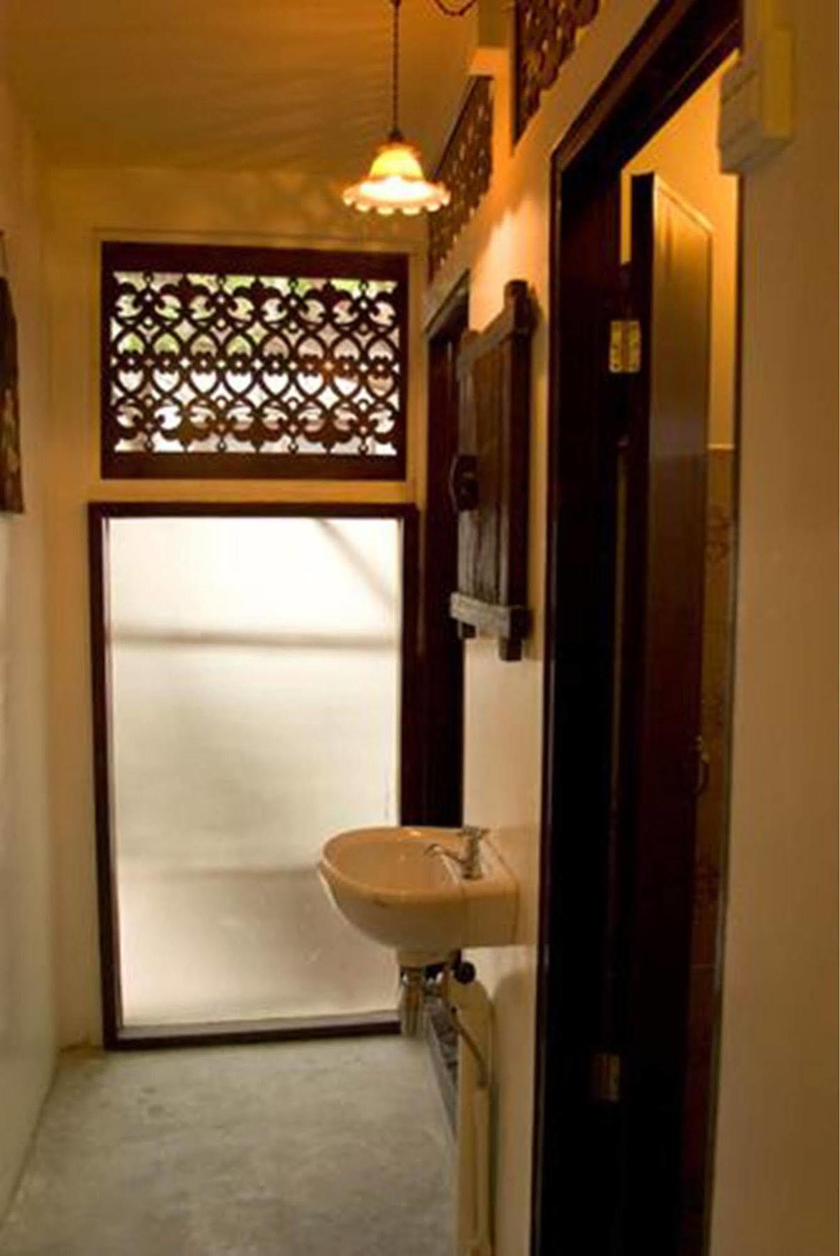 Yha Bangkok Airport Hostel Bang Phli Exterior foto